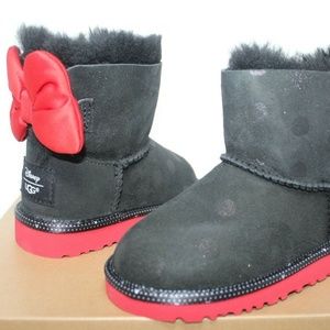 Disney UGG Minnie Sweetie Toddler 9 Boots *NIB*